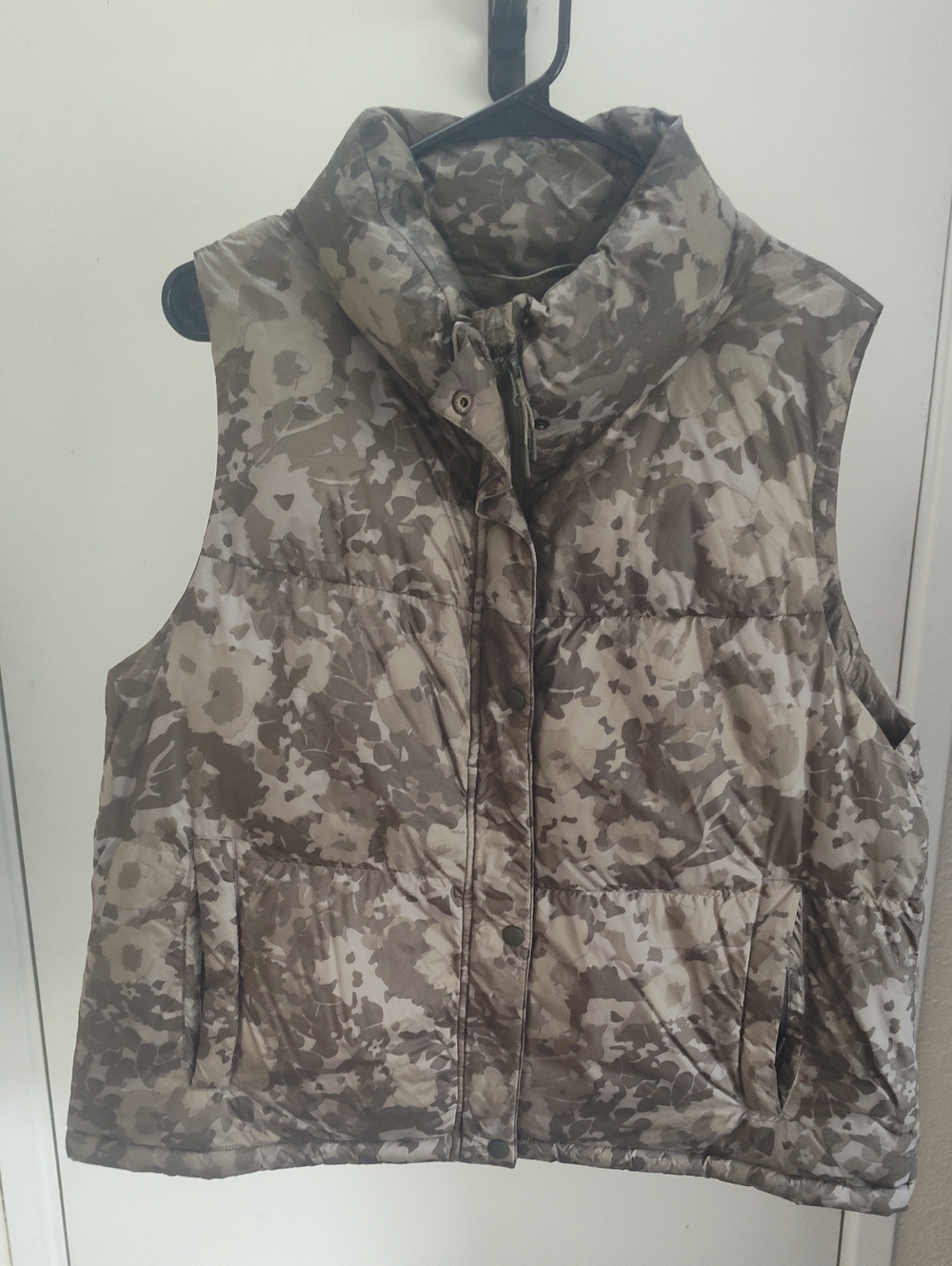 Prana Taupe Floral-Print Puffer Vest